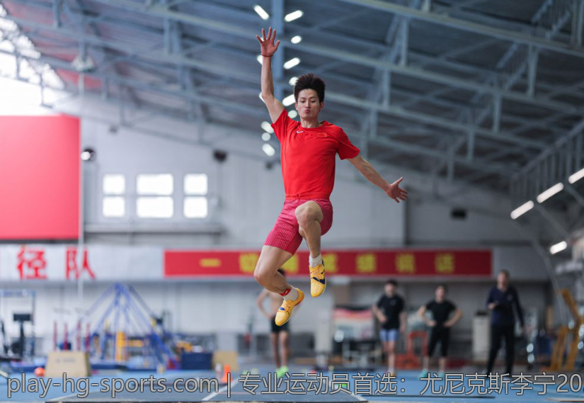 专业运动员首选：尤尼克斯李宁2026羽毛球拍新品推荐
